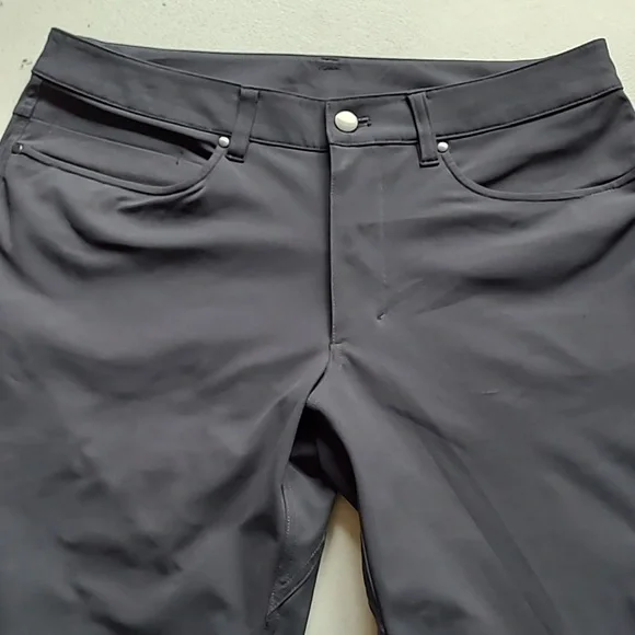 32" Lululemon ABC Pant Skinny  Warpstreme Obsidian Grey - Picture 3 of 16